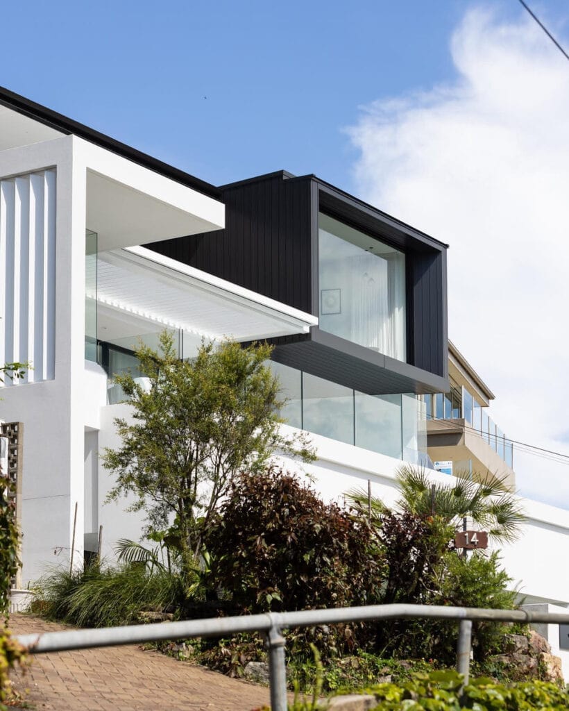 396808003 853592216432606 601751390533931222 N