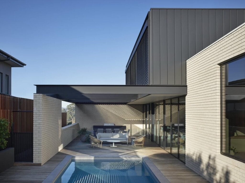 Inform Ethel 086686 Min Scaled