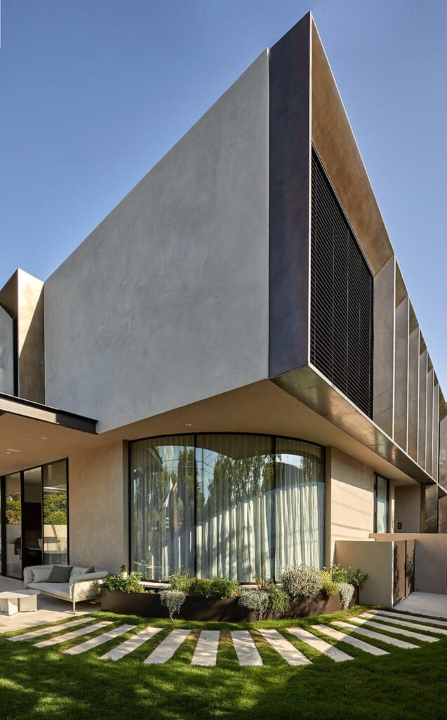 Merrylees architecture the bronze house private houses archello.4