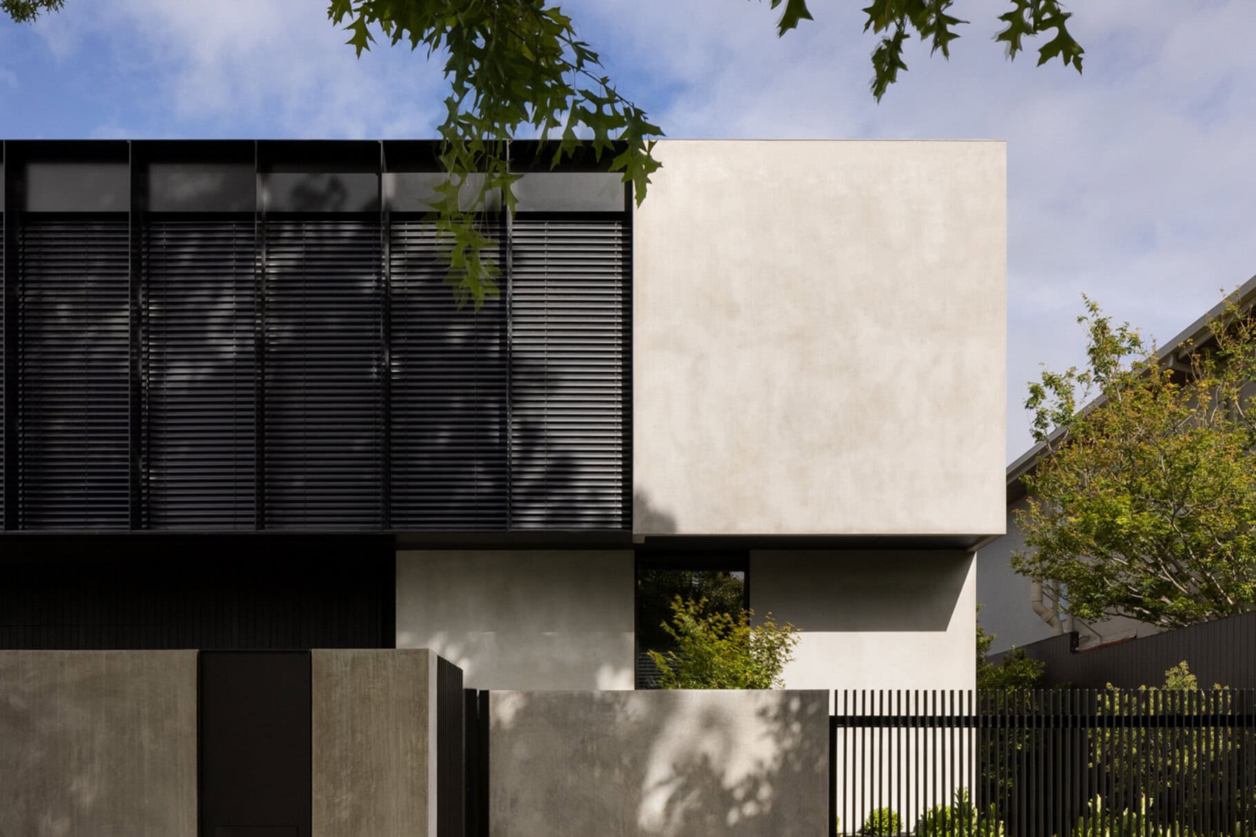 Cantilever top