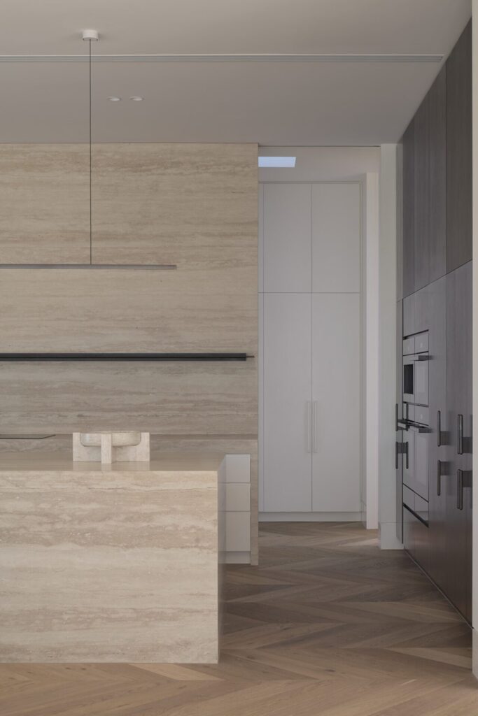 Eta canterbury 1475 4000x5998