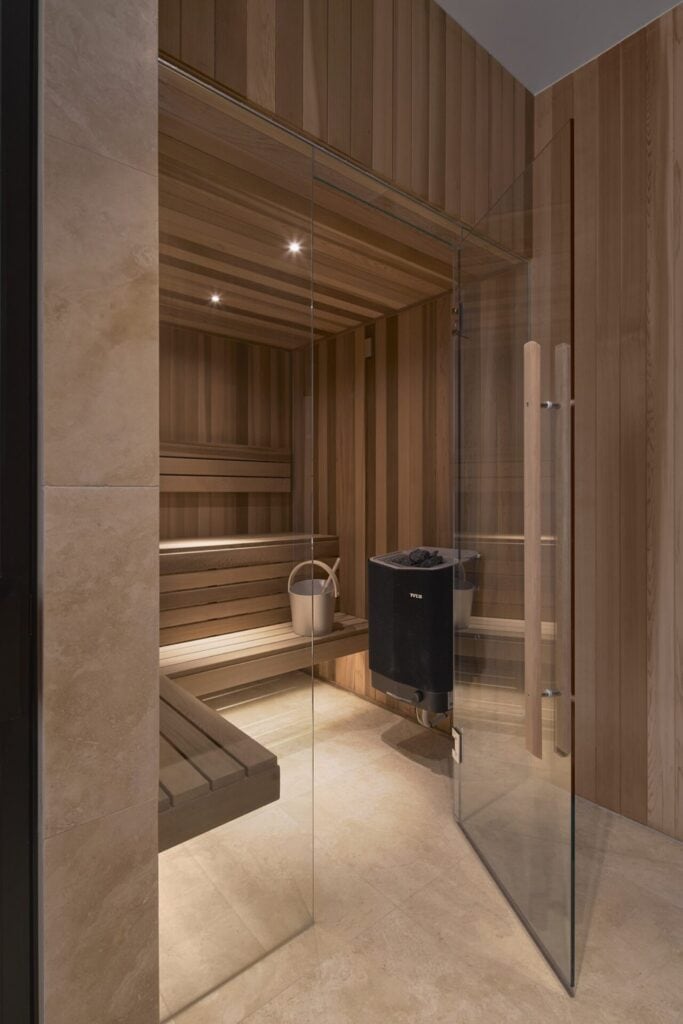 Eta canterbury 1784 4000x5998